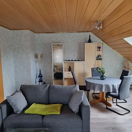 In Klein Duengen 아파트 *